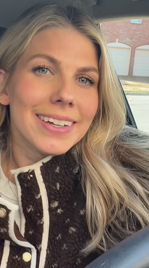 Anna, 37